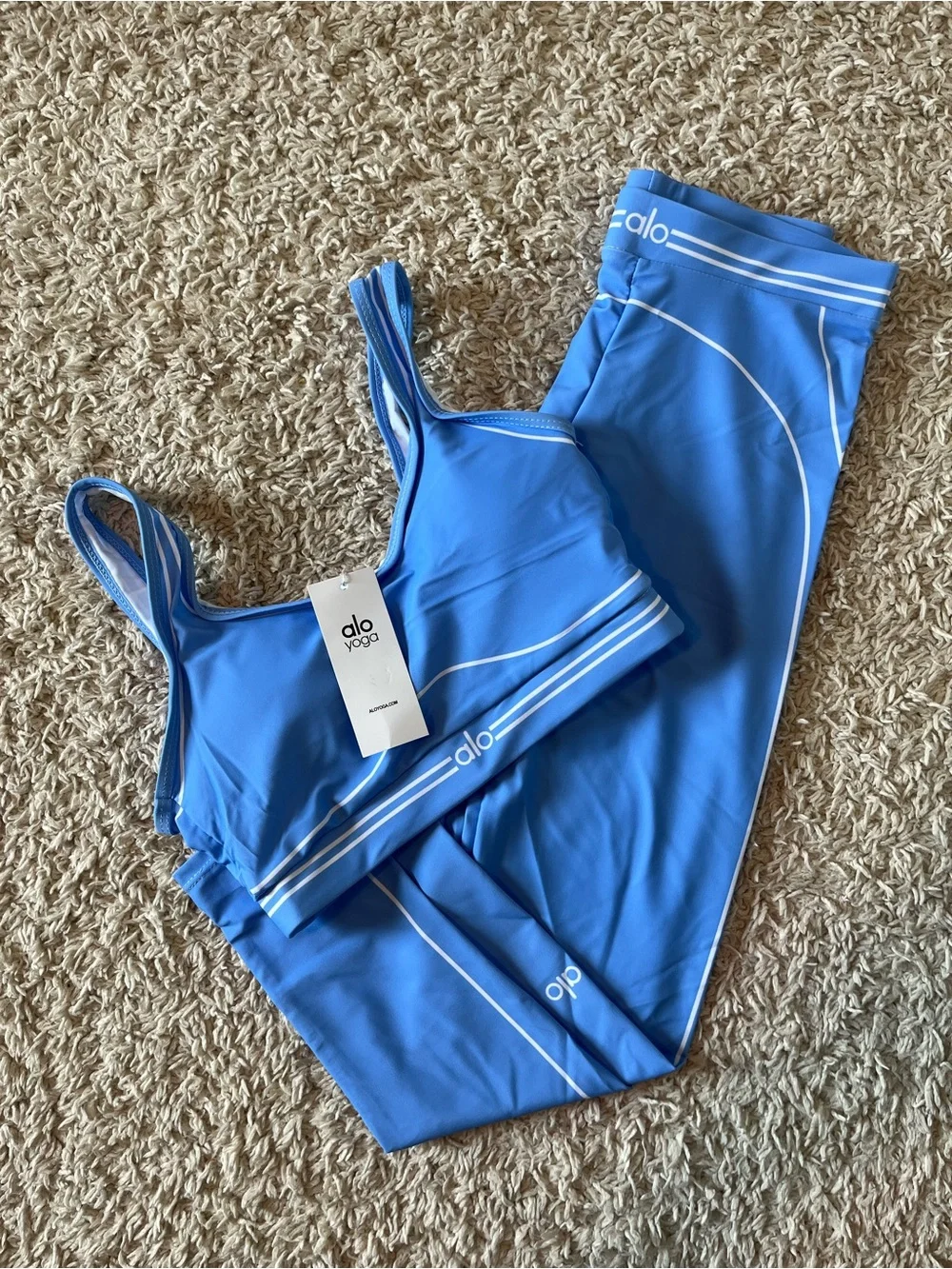 Alo Yoga Blue Strappy Sports Bra & leggings - Supportive Everyday Activewear